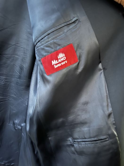 Casaco azul escuro botões dourados