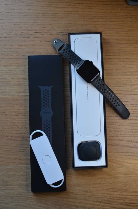 Apple Watch Series 7 | Nike