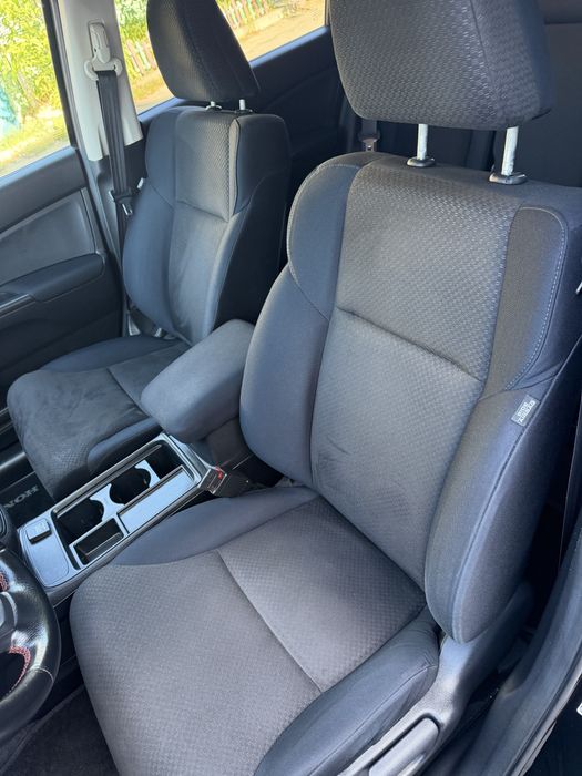 Продам Honda CR-V