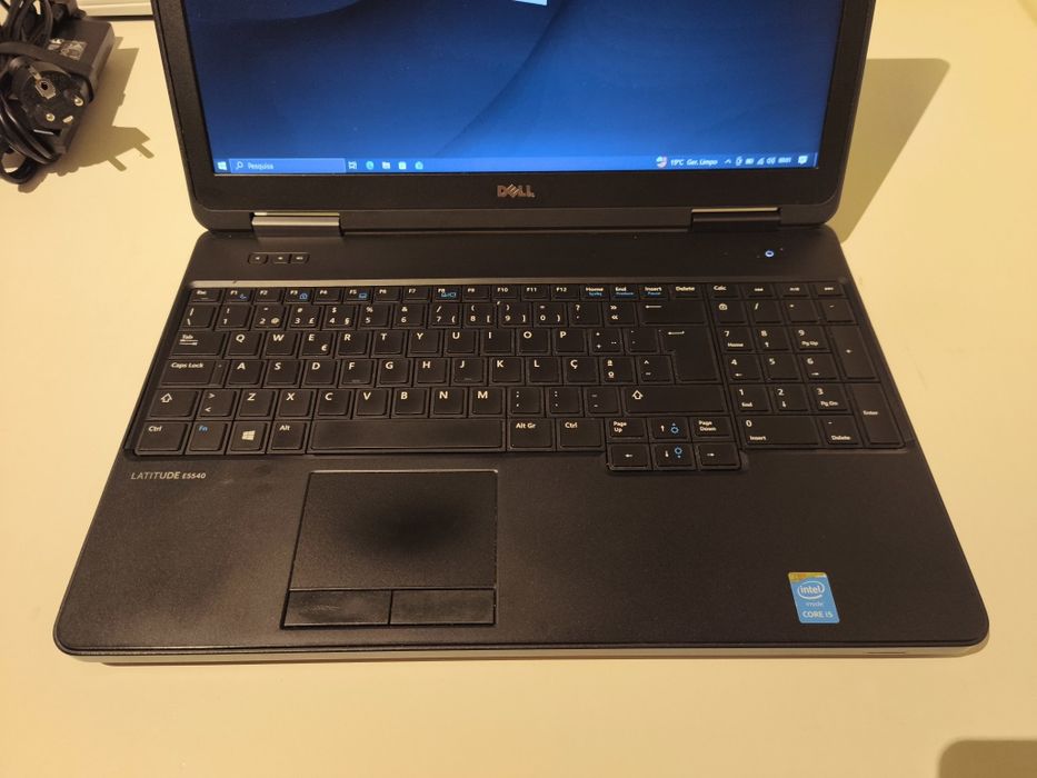 Dell Latitude E5540 | i5-4310U | 12GB RAM | SSD 512GB | Bateria NOVA