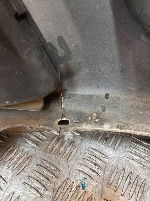 zderzak przód przedni dacia sandero i 08-12