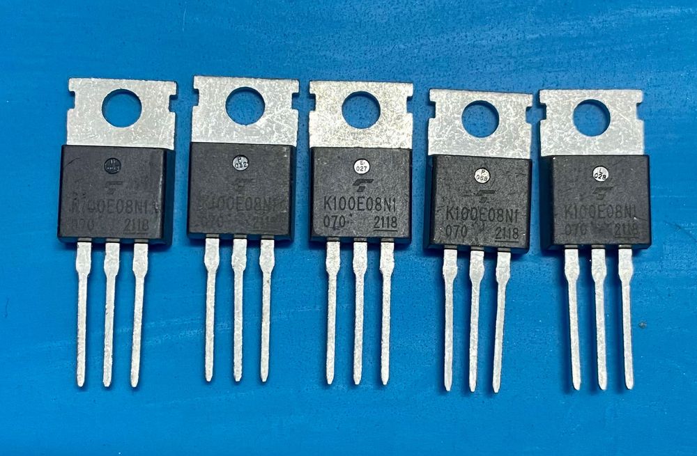 Микросхеми HEF4051BT TLC274C IRFB3306 LM356 LM393 UC3843A