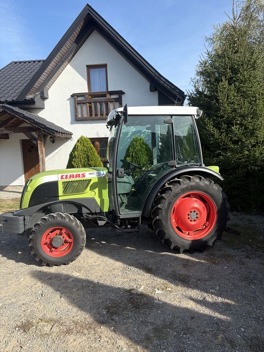 Ciągnik sadowniczy Claas Nectis 227 Vl