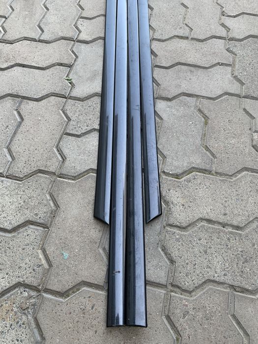 Молдинги дверей Audi A6C5 R/L