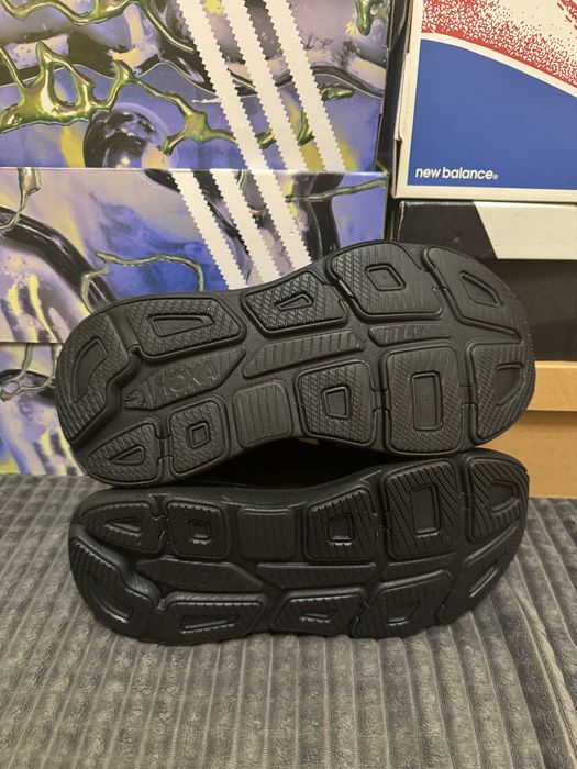 Чоловічі кросівки HOKA ONE ONE BONDI 9 41(26см) оригінал