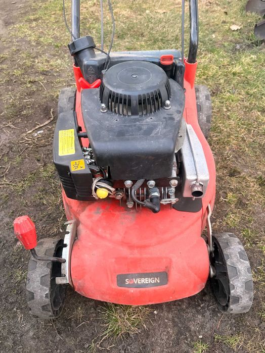 Kosiarka spalinowa z napędem