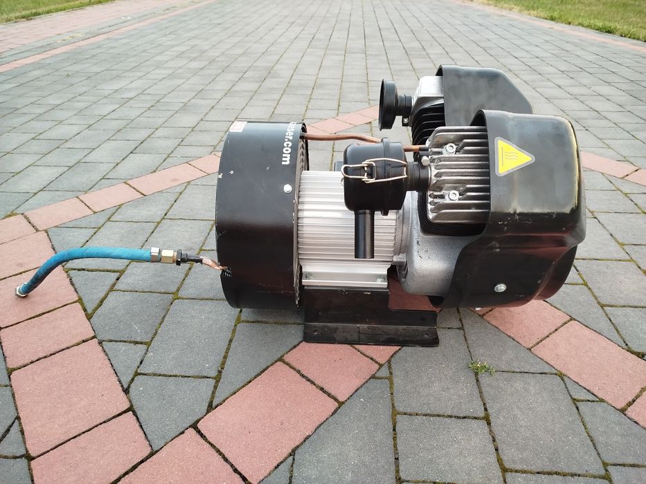 Kompresor sprężarka KAESER KCT 401 stan idealny