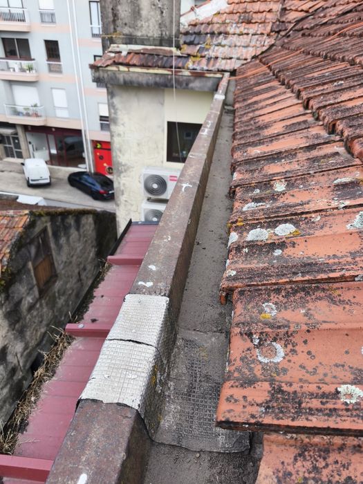 Limpeza de Caleiras e Telhados