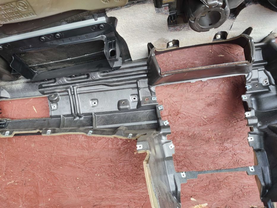 BMW E60/ E61 ORYGINALNY KOKPIT, Deska rozdzielcza EU w kol. BEIGE OEM