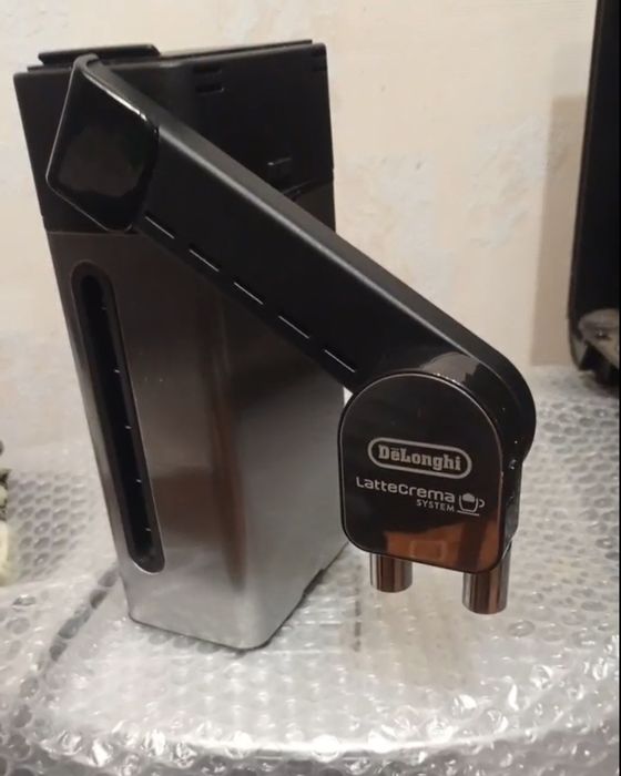 De’Longhi Maestosa — преміальна автоматична кавомашина, ідеальний стан