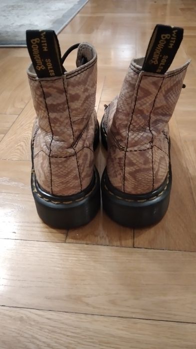 Buty  glany Dr. Martens python Przecena