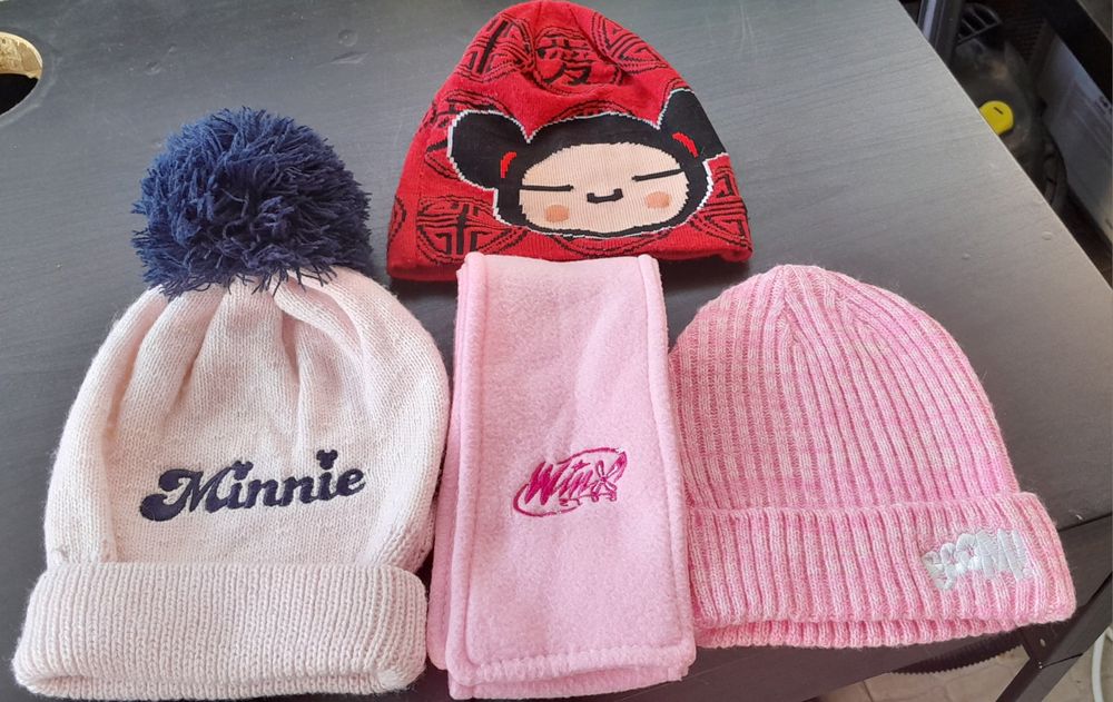 Roupão, luvas e gorro menina