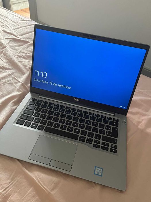 Laptop dell 7400 i7