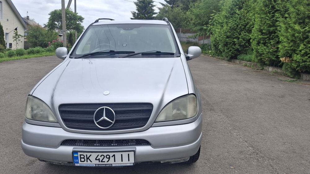 Mercedes-Benz ML270