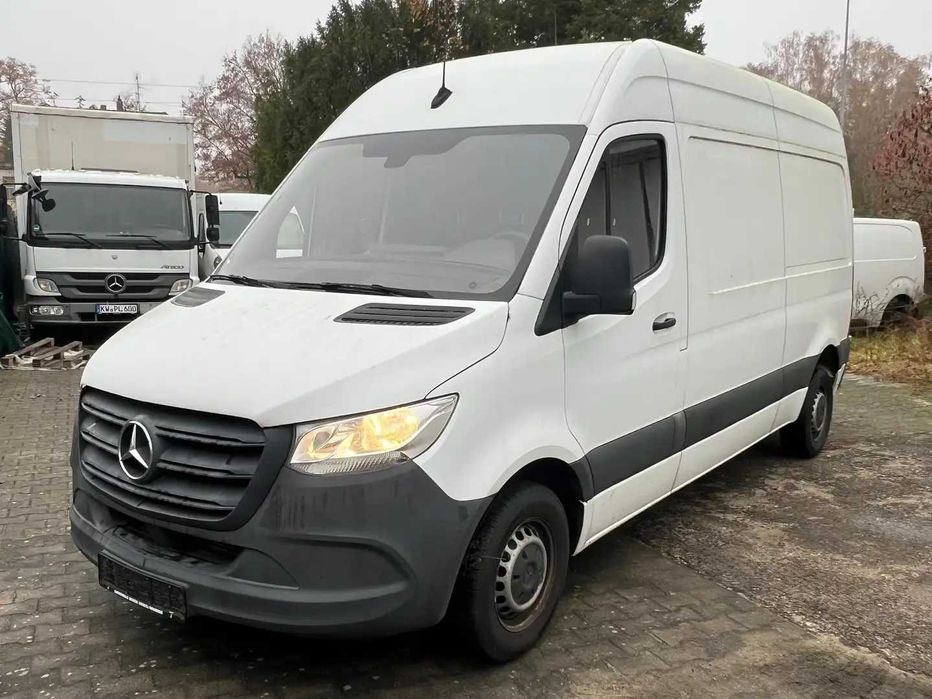 Бампер Mercedes-Benz Sprinter 314 907 Спрінтер Мерседес б/у бампер