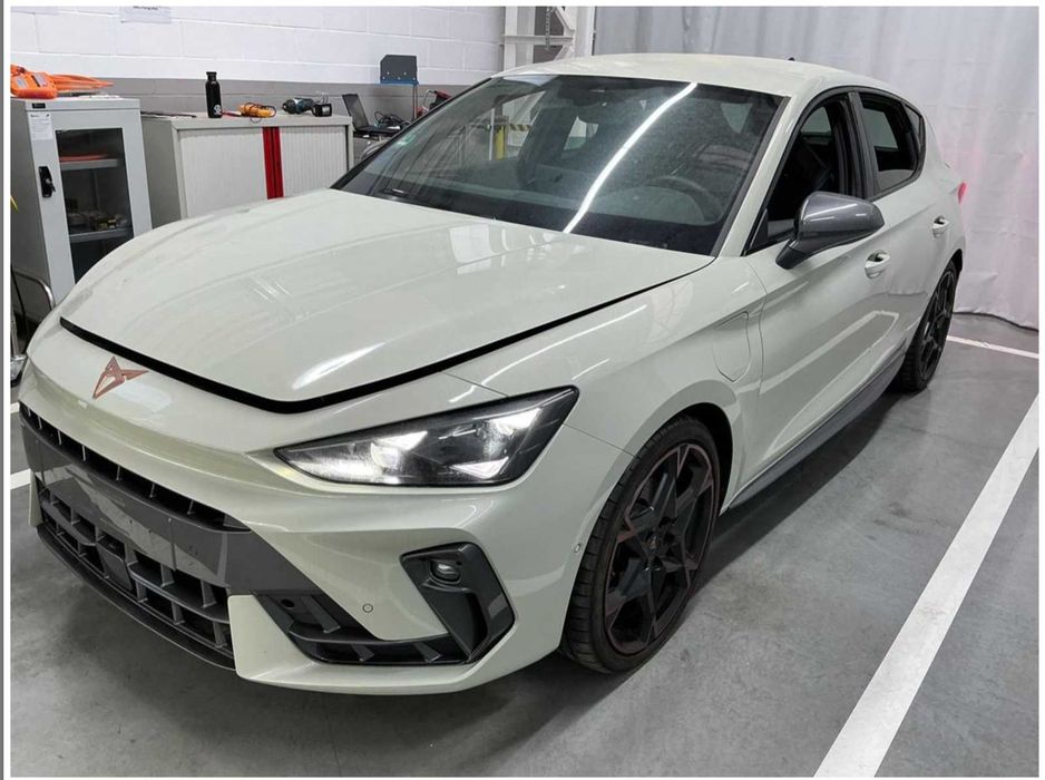 Drzwi lewy przód lewy tyl CUPRA LEON LS7A w kolor bez malowania facelift