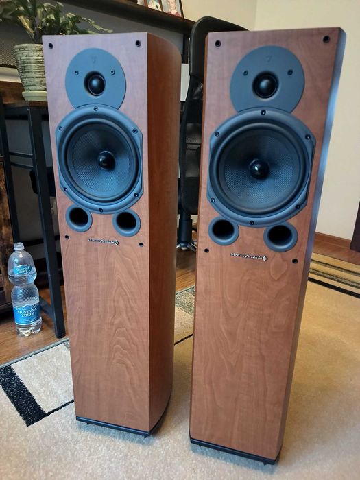 Kolumny podłogowe Wharfedale Diamond 9.4