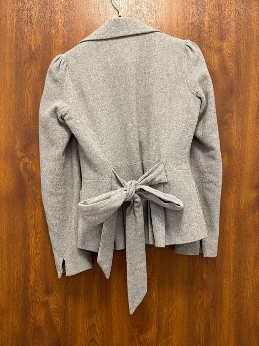 Wełniana, zdobna marynarka