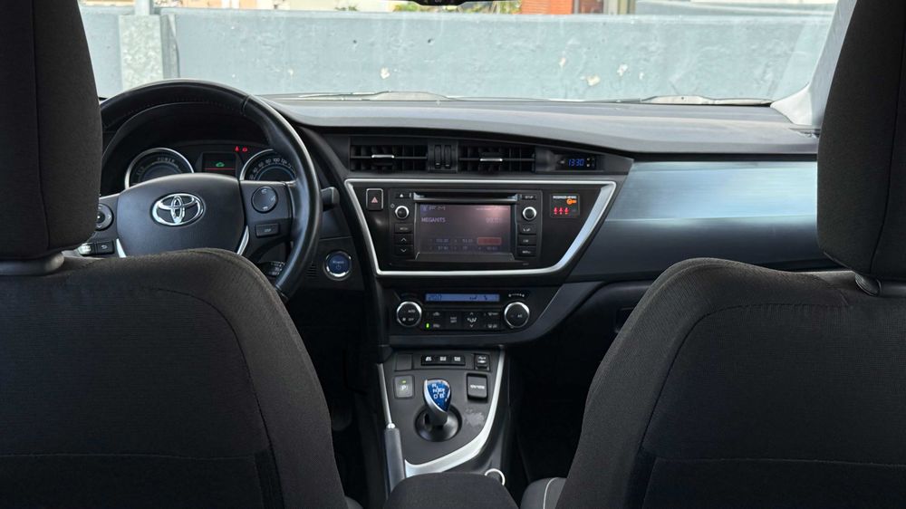 Toyota Auris hybrid 1.8