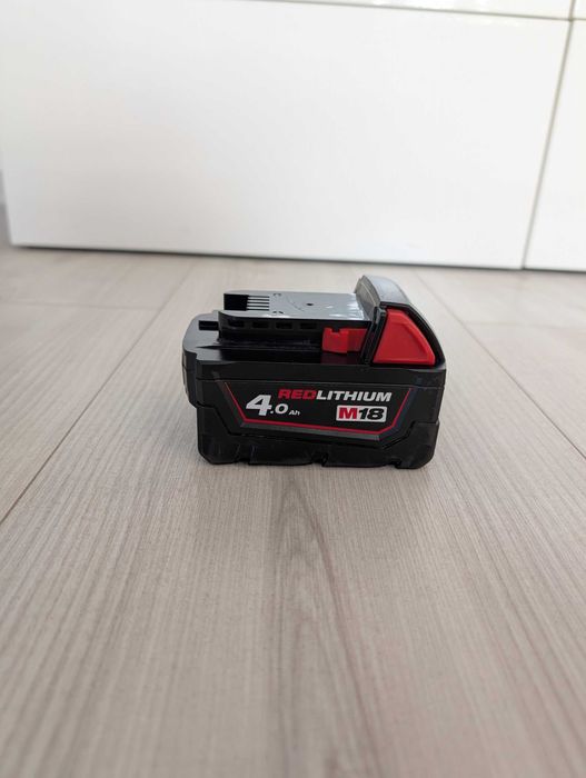Akumulator MilwaukeeM18B4 4Ah 72Wh stan dobry/bardzo dobry