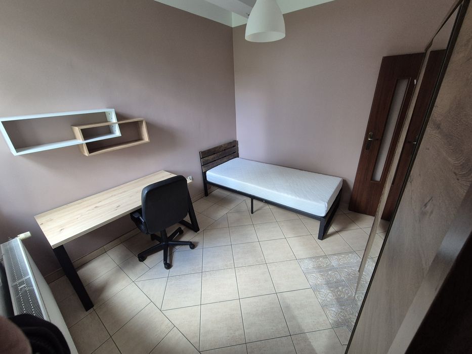 Pokoj jednoosobowy dla studenta/studentki