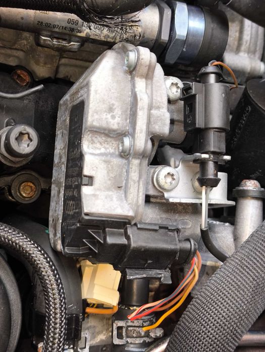Nastawnik klap kolektora Audi A6 C6 A4 B7 3.0 TDI 059/129/086M Siedlce