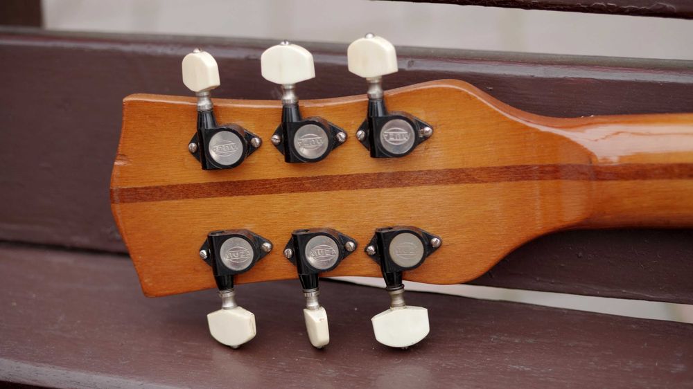 Gitara  DEFIL Julia 2