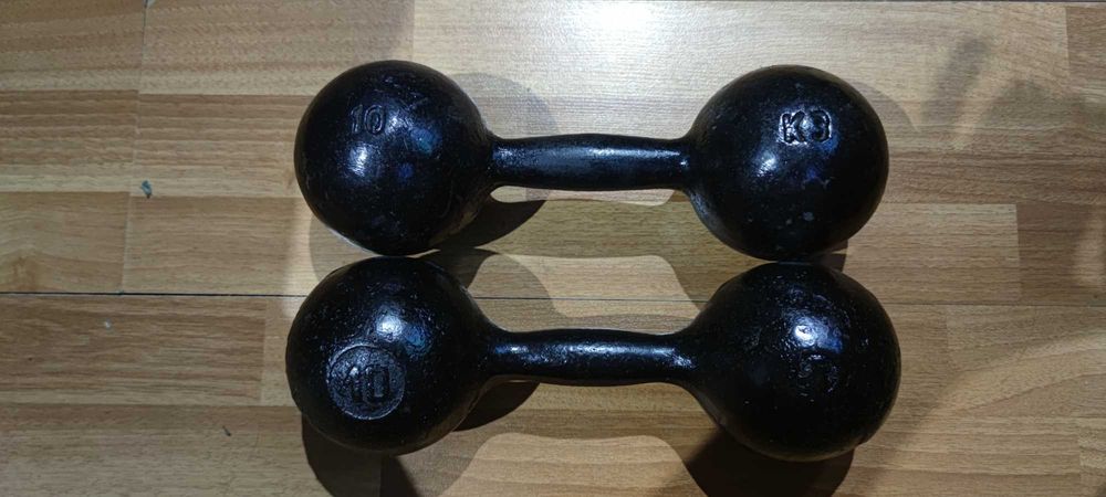 Продам гантели 1кг-10кг и гирю 24 кг