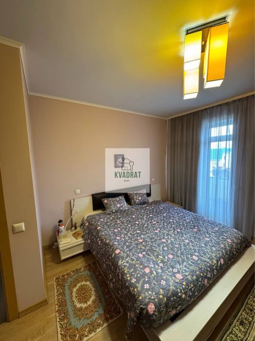 Продам стильний котедж в престижному районі міста