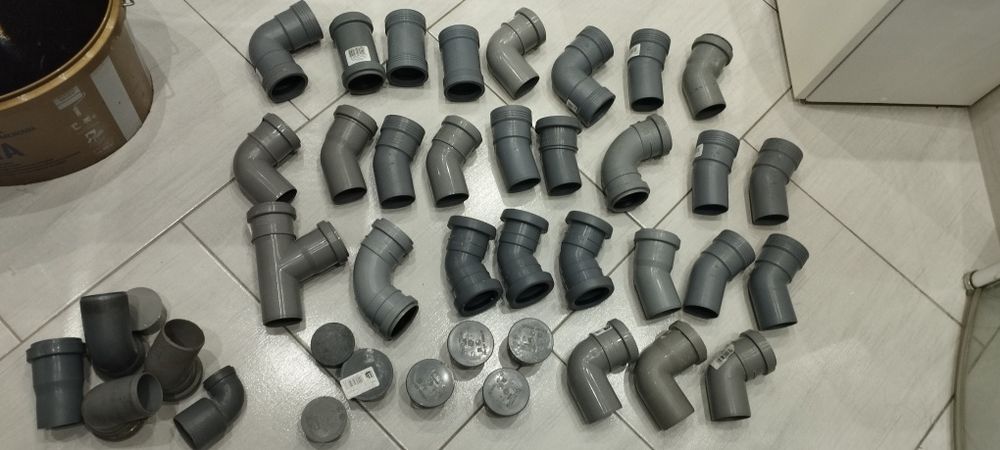 35 sztuk różnych kształtki kanalizacyjne fi 50 NOWE całość