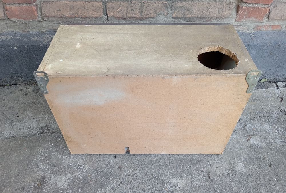 Кухонна навісна шафка