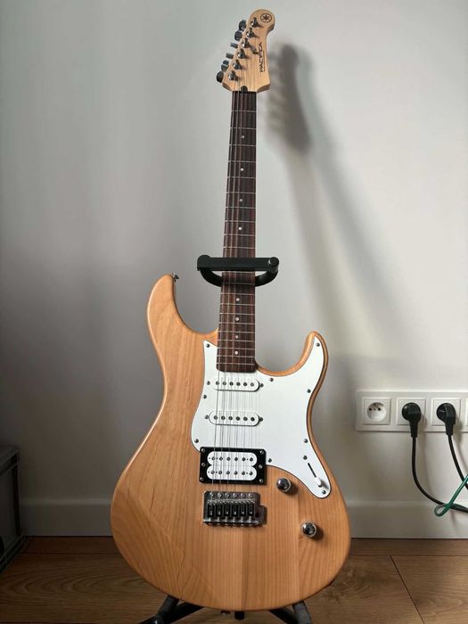 Gitara elektryczna Yamaha Pacifica 112V