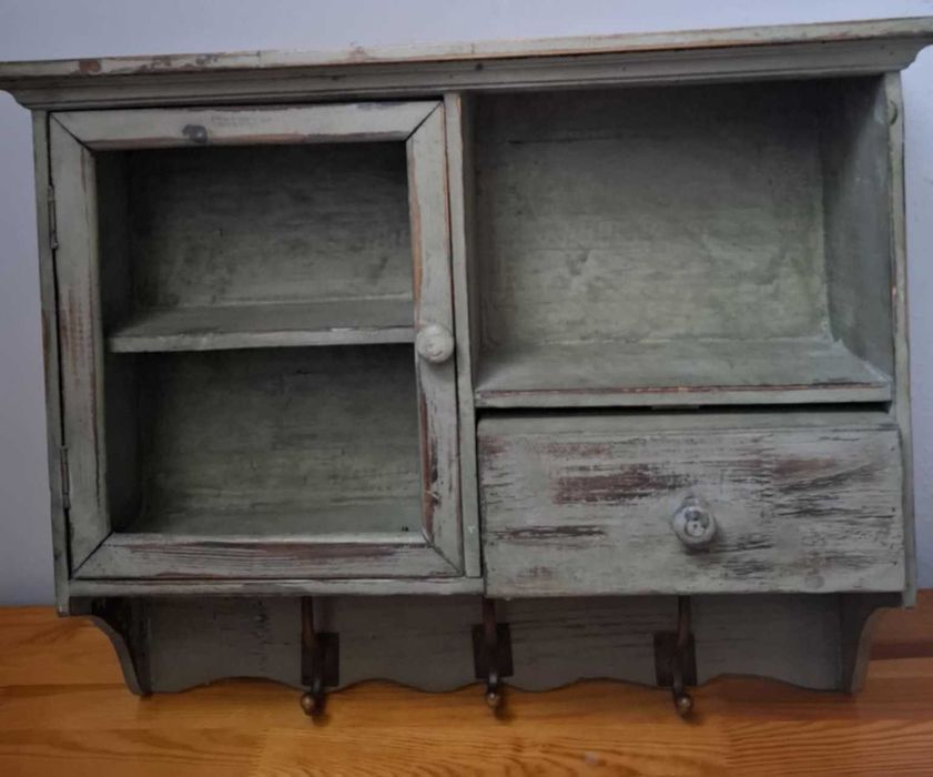 dekoracyjna wisząca półka