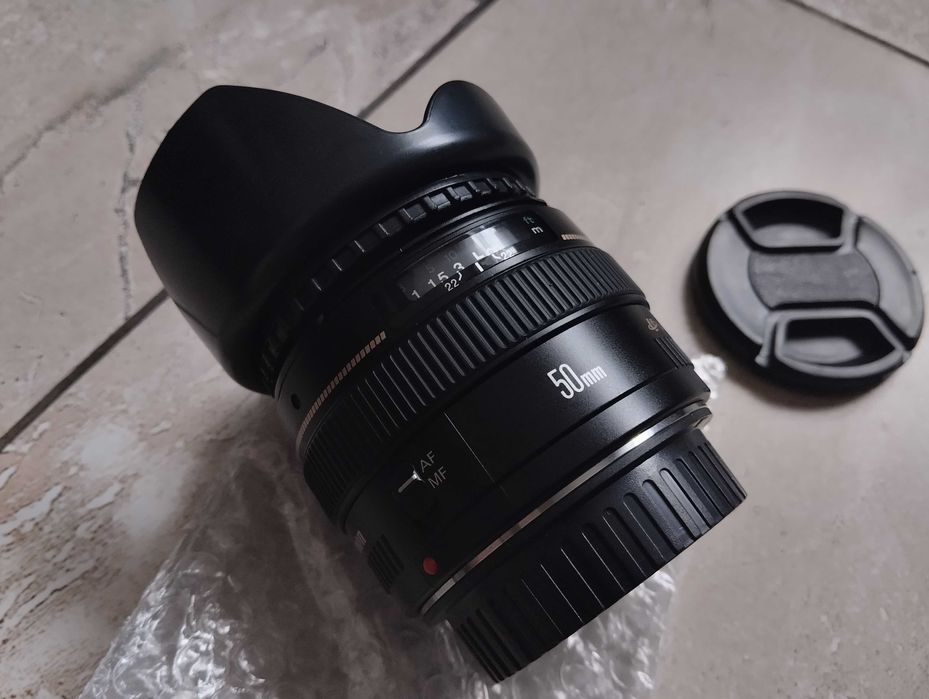 Об'єктив Canon EF 50mm f/1.4 USM + в бонус Бленда