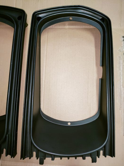 Atrapa grill światła przód skoda 105 120