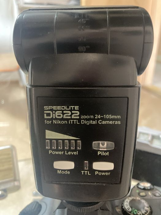 Nikond 7000 з обєкривами в вспишкою