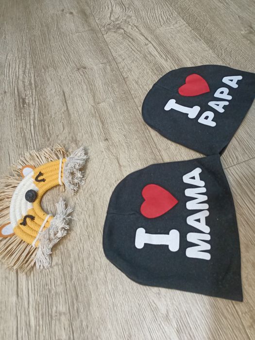 Czapeczki na wiosnę /jesień I love mama  I love papa