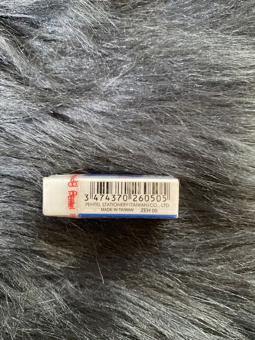 Mała gumka ołówkowa do mazania Pentel 4,3 cm