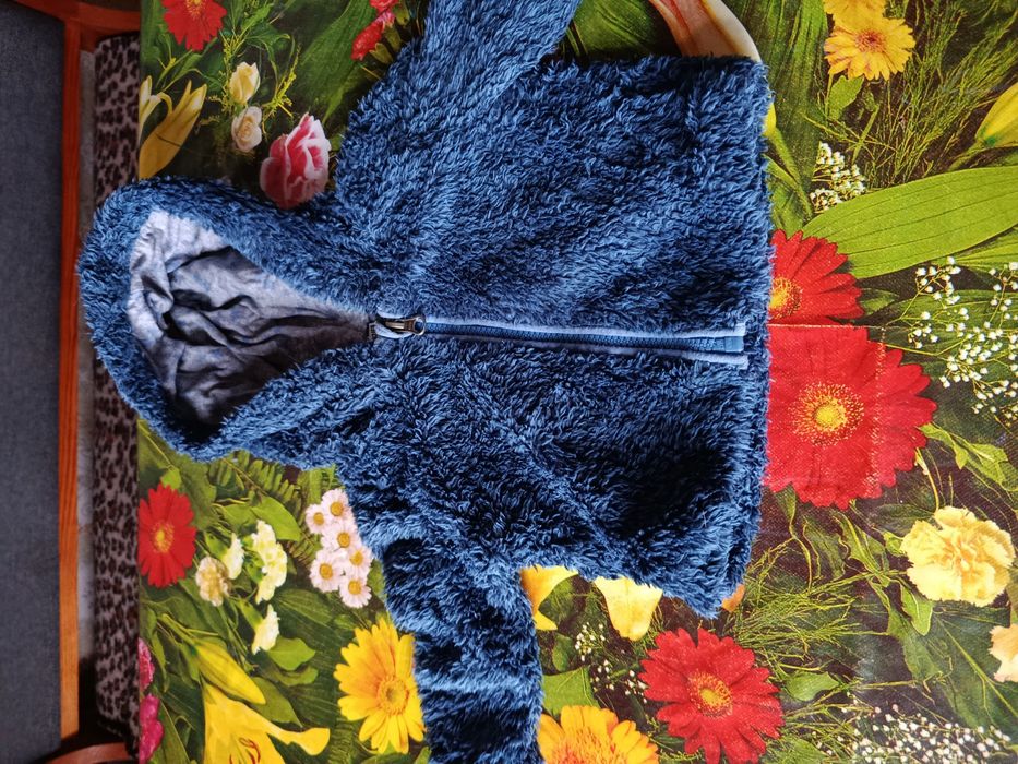 Sweterek miś ciepły