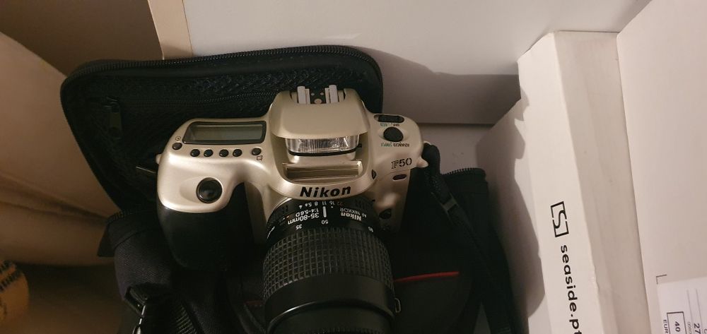 Câmara Fotográfica Nikon F50