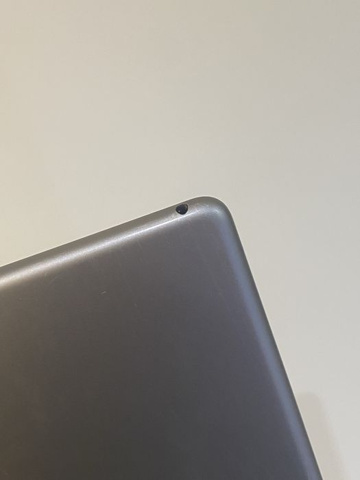 Apple iPad 5 32GB Space Gray