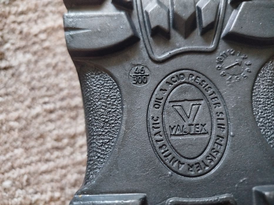 Робочі черевики 46 розмір