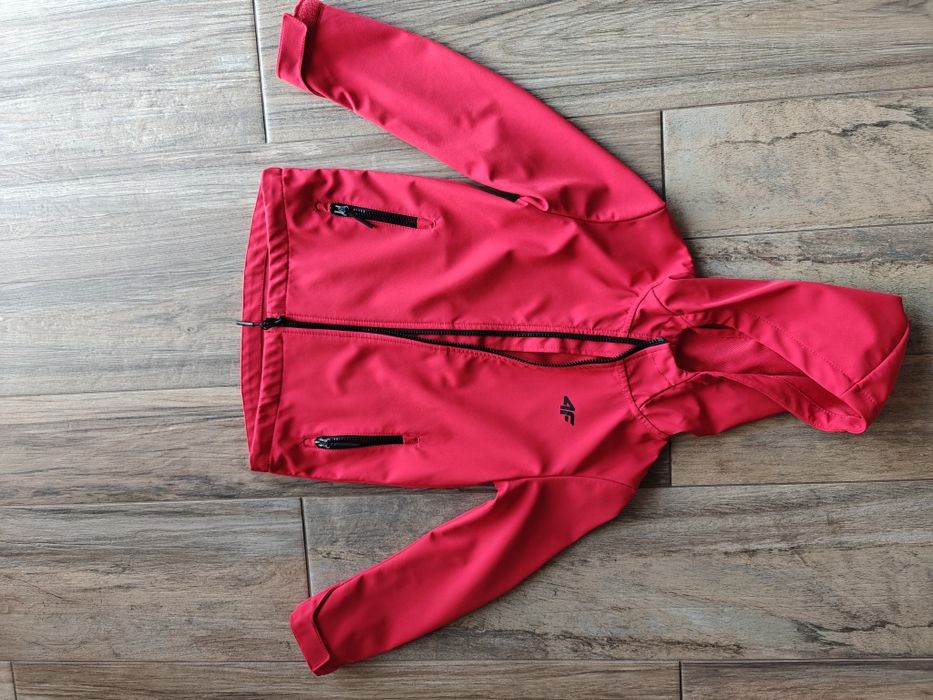 Kurtka Softshell wiatroodporna membrana 5000 chłopięca czerwona 134 4F