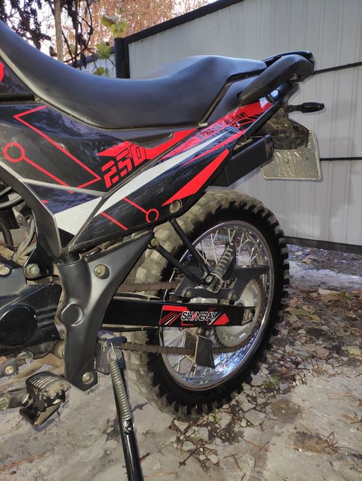 Продаю мотоцикл Shineray XY250GY-6C Light