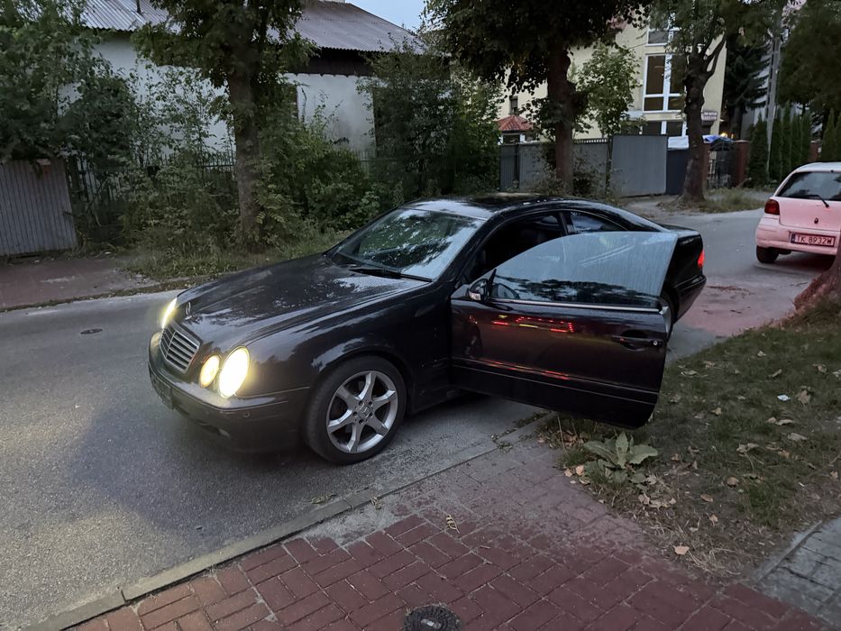 CLK320 Avantgarde 99r, Webasto, Klima, Szyberd., Parktronic, 2kpl kół, tel Nokia, nagłośnienie BOSE