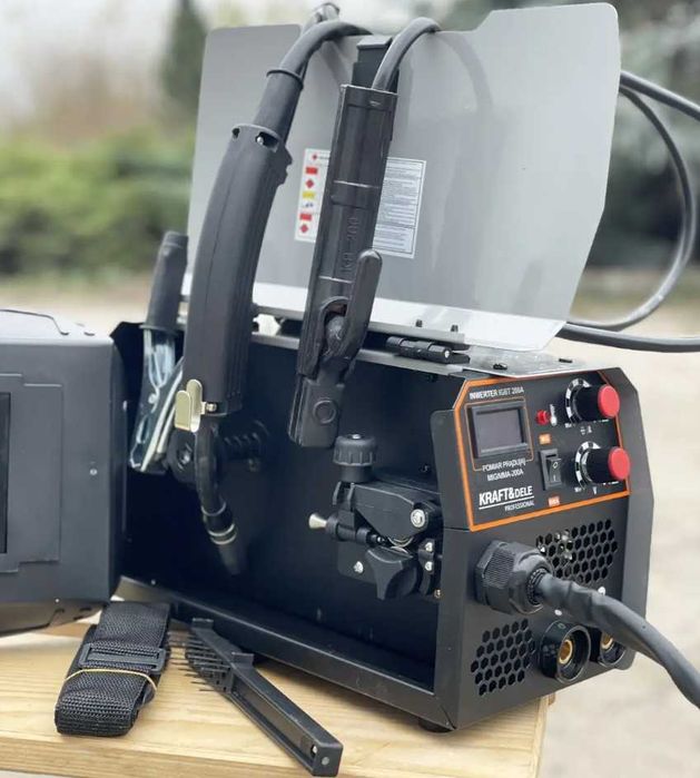 Зварювальний напівавтомат без газу 200A Kraft&Dele KD1872 Польща