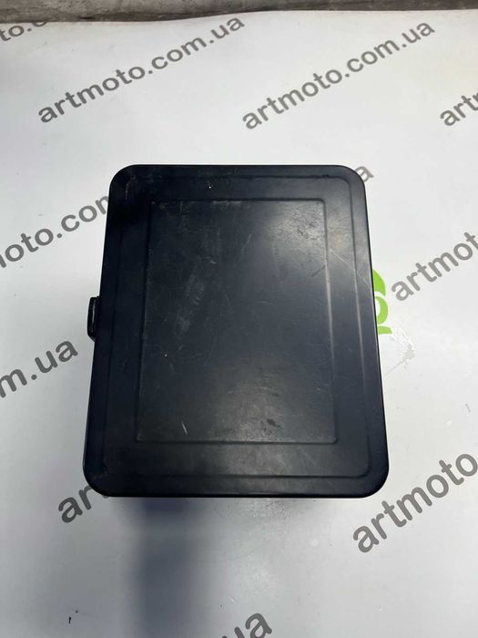 Японський залізний кофр