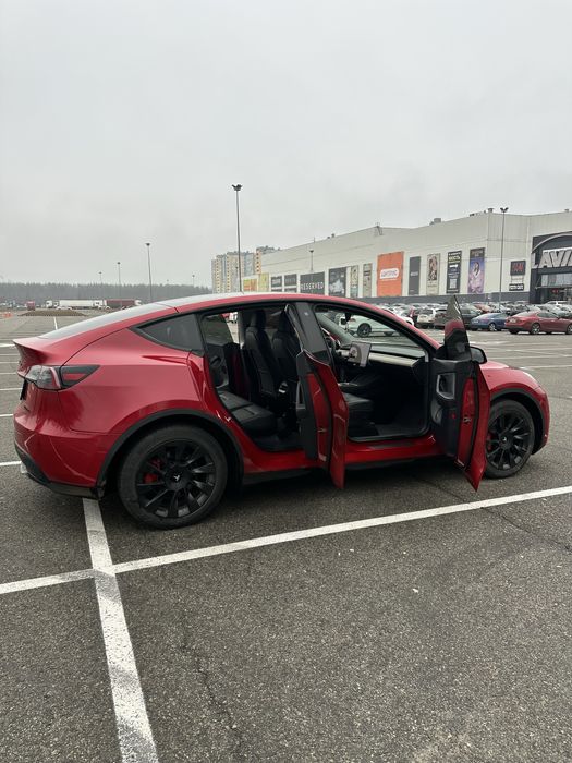 Tesla Model Y 2020