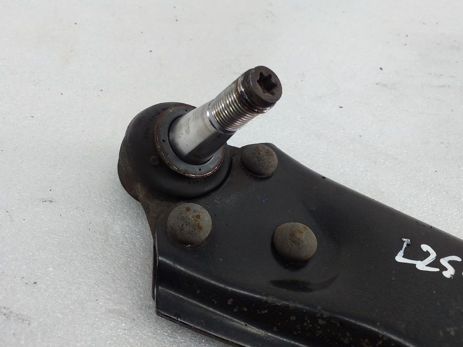 Braço de suspensão frente direito MERCEDES-BENZ Vito (W447)