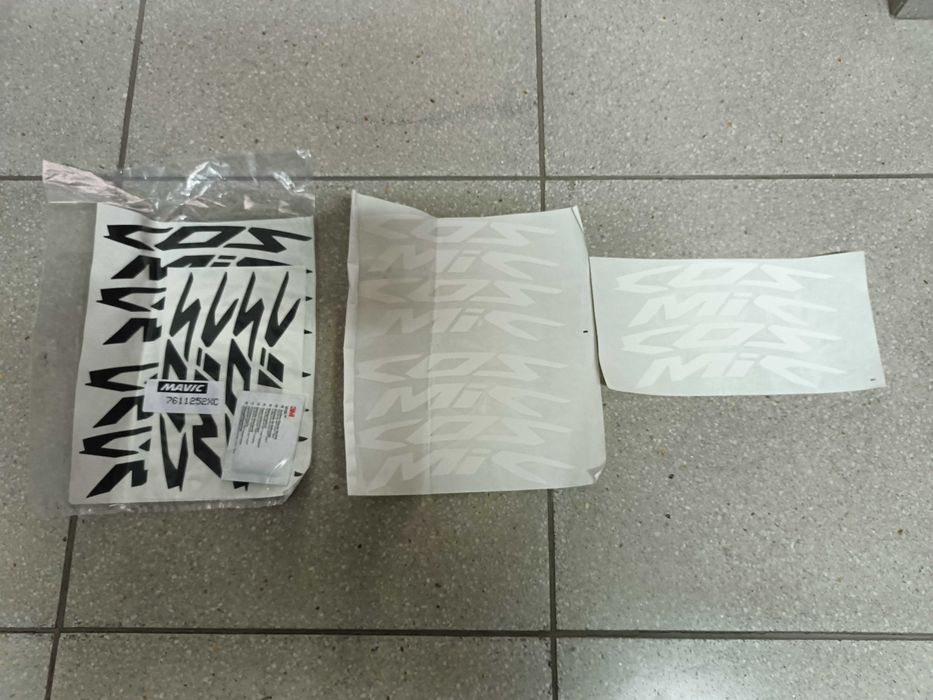 Raios e cubos Mavic Cosmic SLS